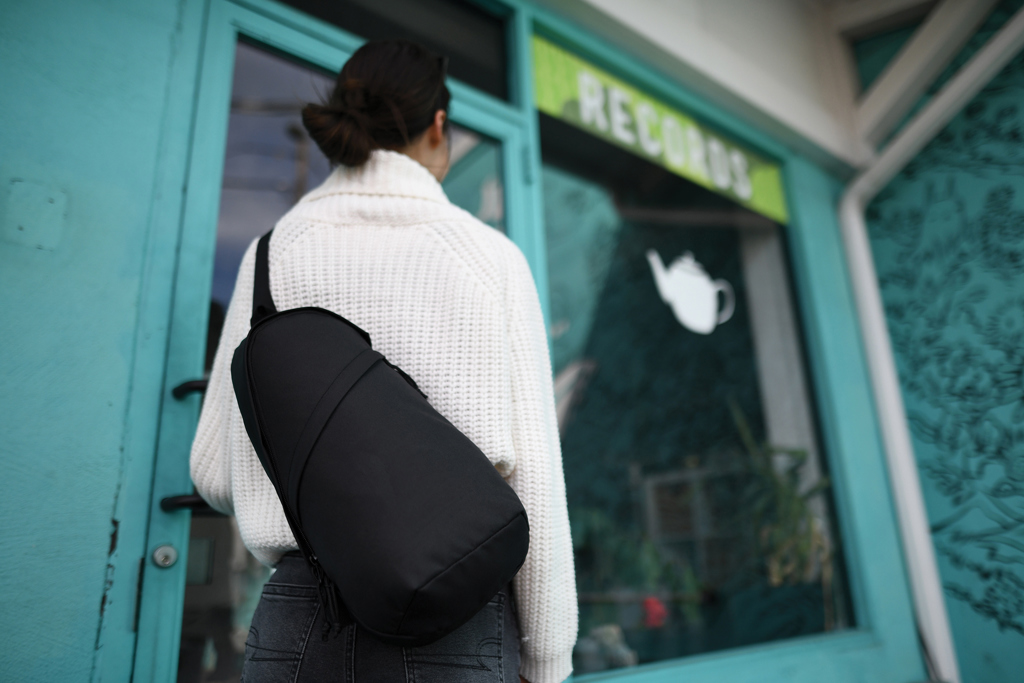 Bolsa bandolera de rPET Renew AWARE™ - Bolsas y Bolsos personalizados - Mochilas corporativas personalizadas - imagen 8