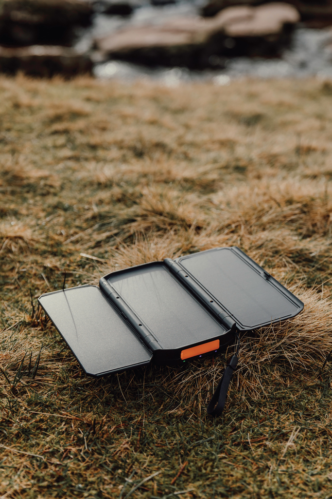 Powerbank solar 10.000 mAh Nordic Drift Titan con 3 paneles - Oficina - Mochilas corporativas personalizadas - imagen 9
