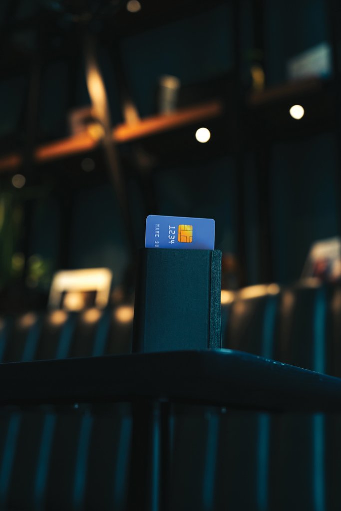 Cartera Seekcard poliéster con localizador - Tarjeteros y carteras personalizados - Mochilas corporativas personalizadas - imagen 12