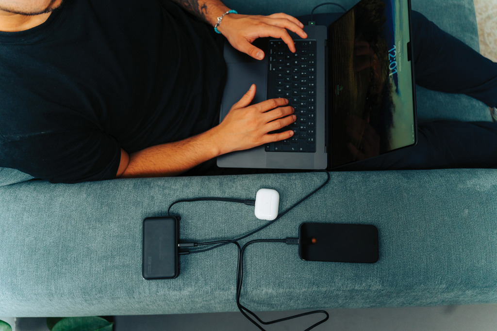 Cargador híbrido Urban Vitamin Eureka RCS reciclado 65W - Viaje - Mochilas corporativas personalizadas - imagen 16