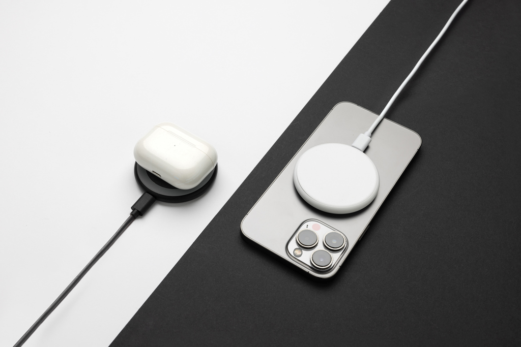 Cargador magnético Magnapad 15W rplastic RCS 3 en 1 - Oficina - Mochilas corporativas personalizadas - imagen 7