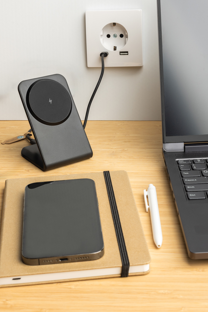 Cargador inalámbrico VoltPerch RCS plástico reciclado 15W - Oficina - Mochilas corporativas personalizadas - imagen 10