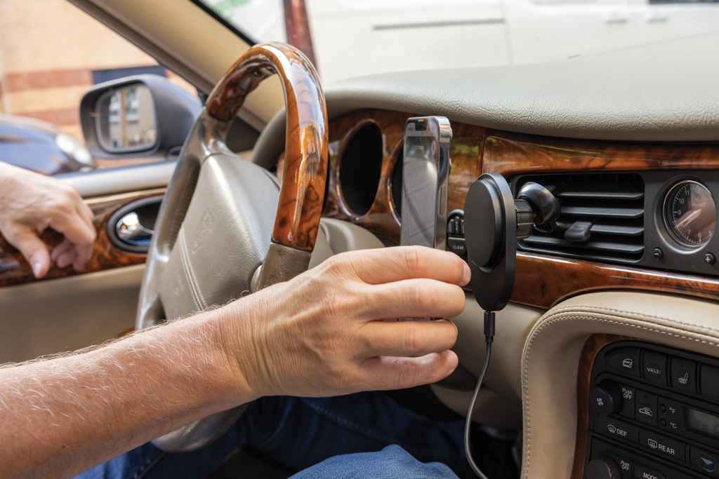 Soporte magnético coche PowerCruze plástico RCS 15W - Oficina - Mochilas corporativas personalizadas - imagen 13