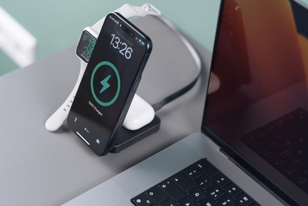 Cargador magnético 3 en 1 RCS Urban Vitamin Arcadia 15W - Oficina - Mochilas corporativas personalizadas - imagen 16