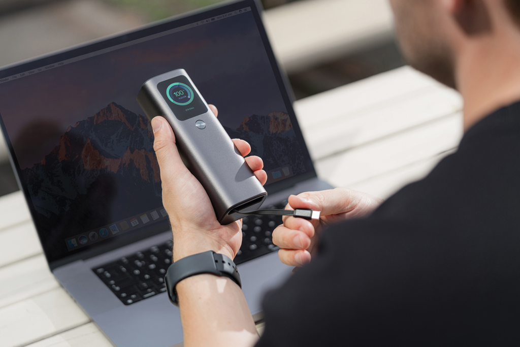 Batería externa Urban Vitamin Stanford de 165W y 20 000 mAh - Viaje - Mochilas corporativas personalizadas - imagen 10