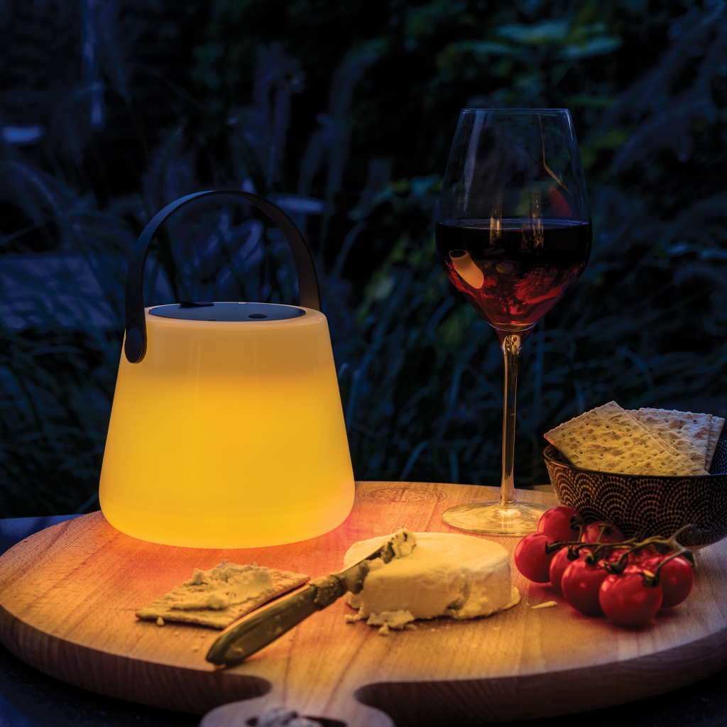 Luz exterior SolarGlow RCS de plástico reciclado recargable - Oficina - Mochilas corporativas personalizadas - imagen 10