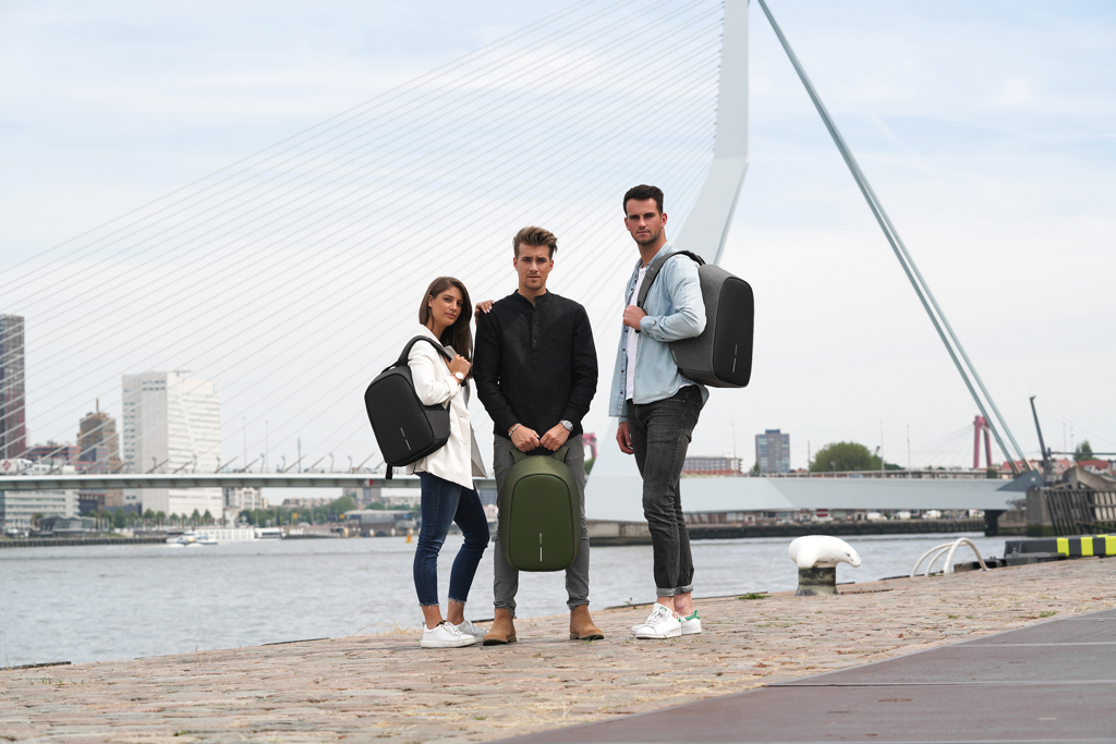 Bobby Hero Small, mochila antirrobo - Mochilas personalizadas - Mochilas corporativas personalizadas - imagen 18