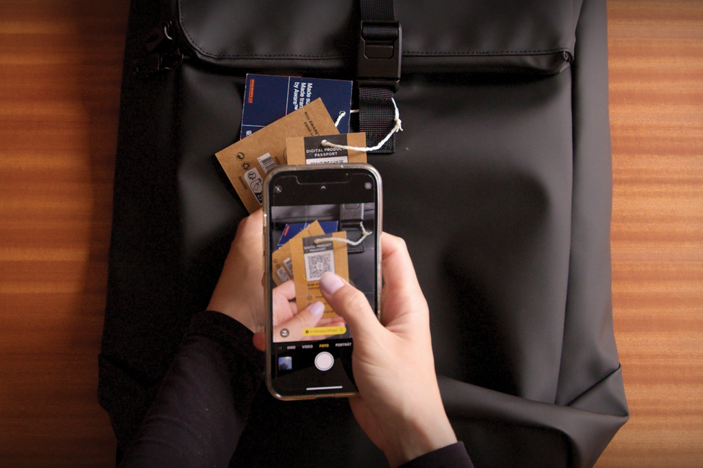 Mochila urbana resistente al agua con solapa - Mochilas personalizadas - Mochilas corporativas personalizadas - imagen 37