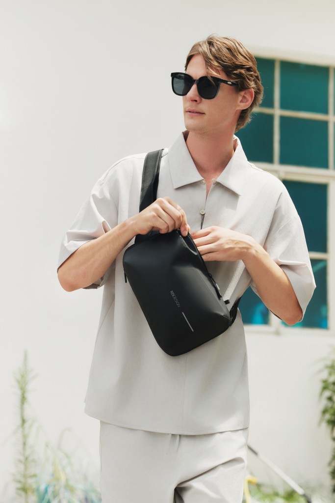 Sling expandible Urban resistente al agua - Bolsas y Bolsos personalizados - Mochilas corporativas personalizadas - imagen 21