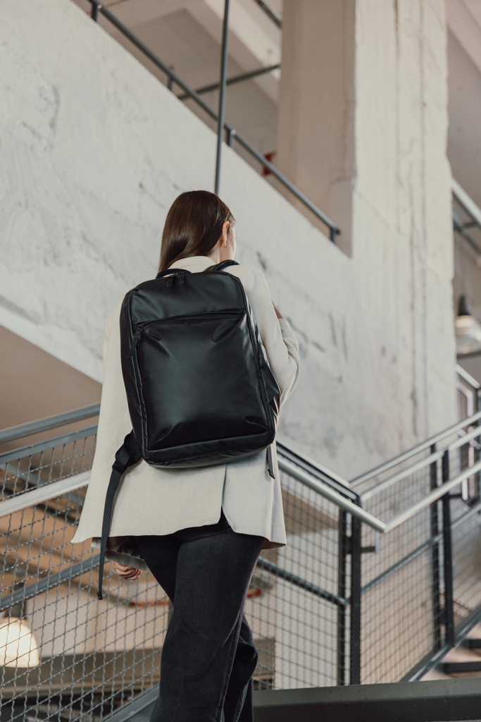 Mochila Swiss Peak OSLO RCS Everyday para portátil 15,6" - Novedades - Mochilas Corporativas Personalizadas - imagen 16