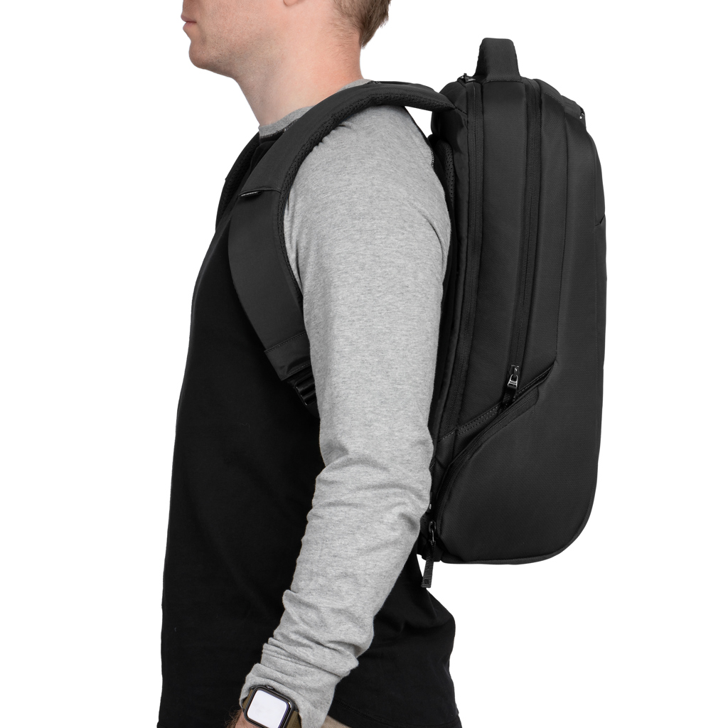 Funda fina Incase ICON - Novedades - Mochilas Corporativas Personalizadas - imagen 17