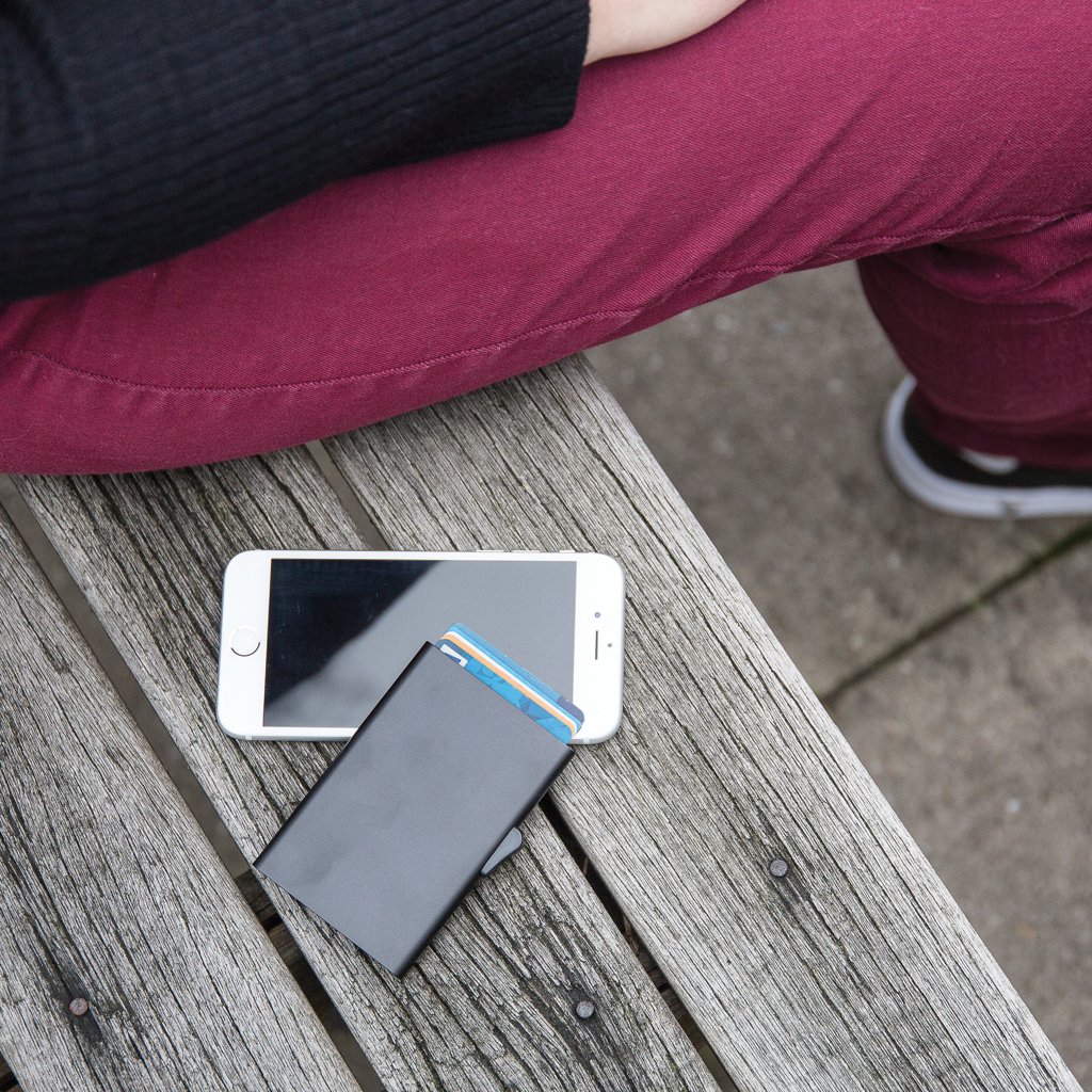 Tarjetero RFID C-Secure de aluminio - Tarjeteros y carteras personalizados - Mochilas corporativas personalizadas - imagen 10