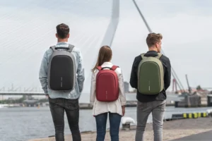 Mochilas antirrobo Bobby, personalizadas con logo para empresas